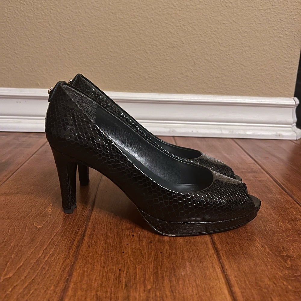 Stuart Weitzman Heels - Picture 2 of 8